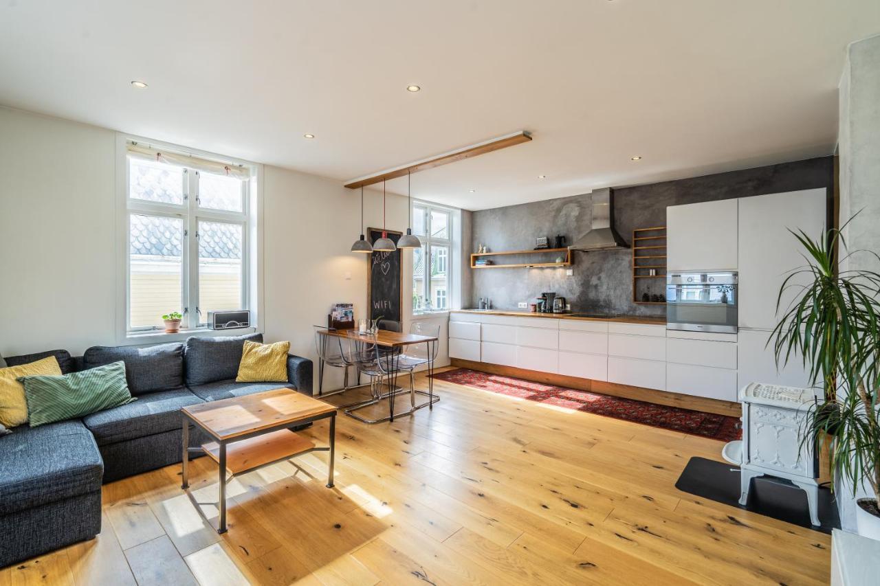 Cozy Apartment In Alesund City Екстер'єр фото